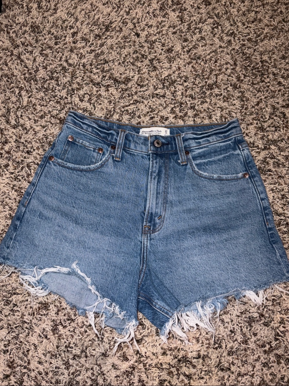 Abercrombie 90’s Relaxed Cutoff Short, High-Rise Blue Denim